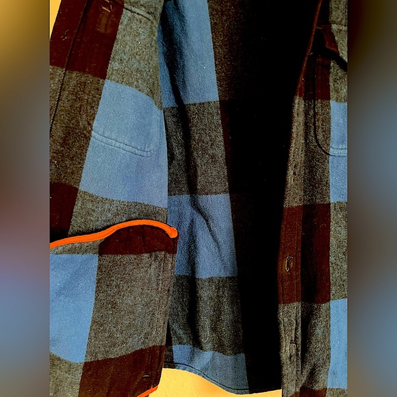 Abercrombie and Fitch plaid shaket - Picture 3 of 5